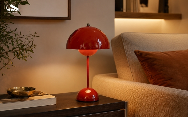 Đèn để bàn màu đỏ decor phòng khách sang trọng