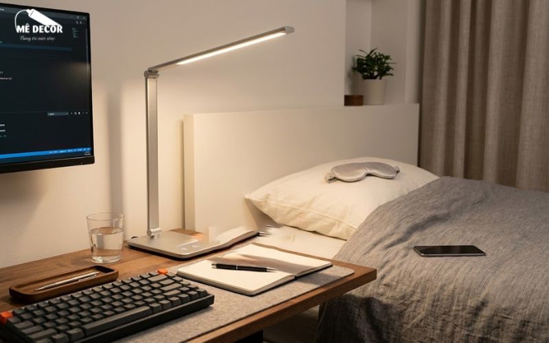 Đèn Led để bàn làm việc